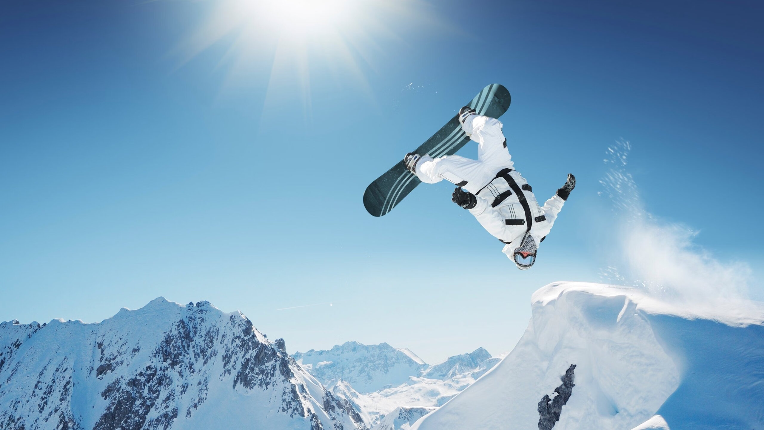 开云足球-冠军争夺战：中美蝶泳出发反应比拼，蝶泳决赛视频